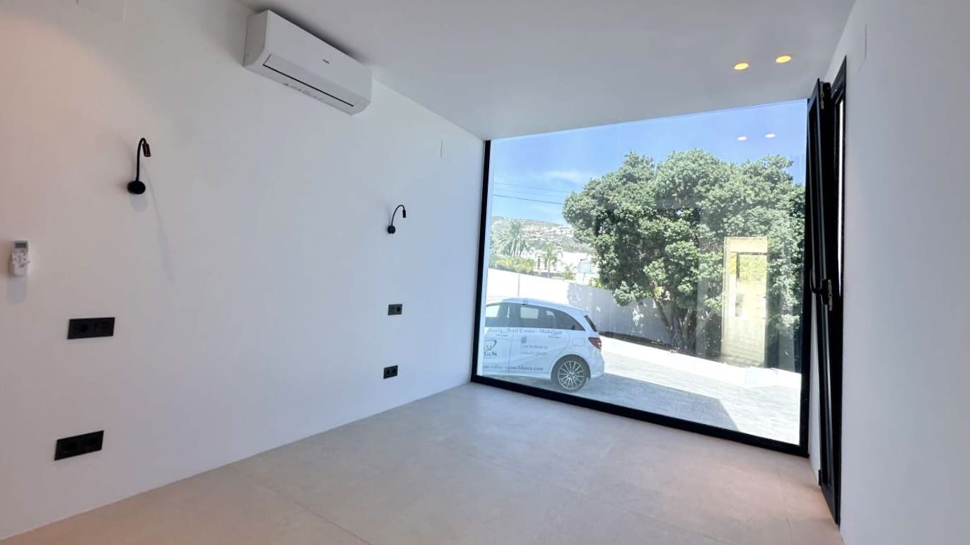 4 soveværelse Villa til salg i Moraira med swimmingpool garage - € 1.849.000 (Ref: 9022529)