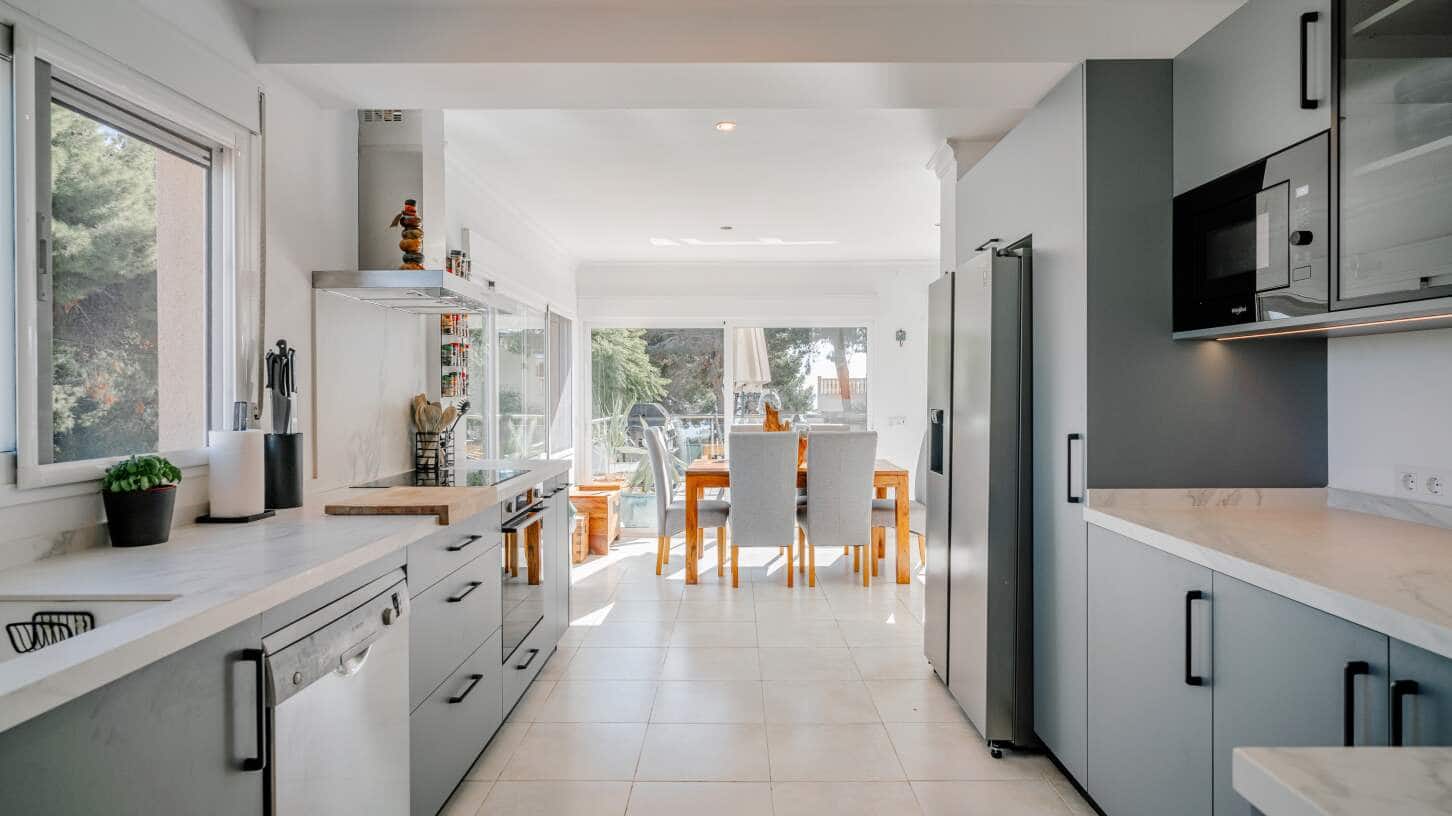 6 sovrum Villa till salu i Calpe / Calp med pool garage - 1 700 000 € (Ref: 9022530)