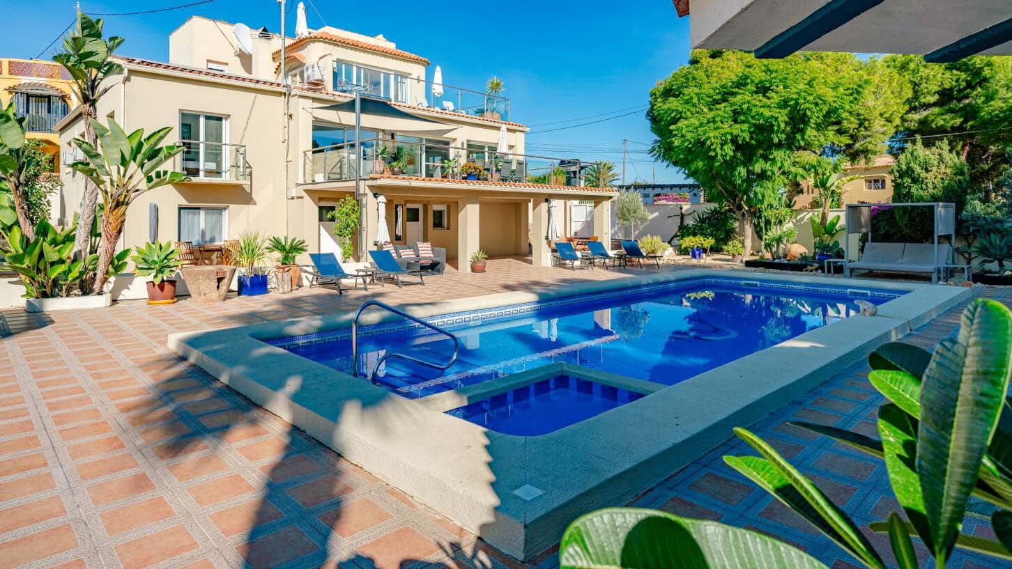 6 sovrum Villa till salu i Calpe / Calp med pool garage - 1 700 000 € (Ref: 9022530)