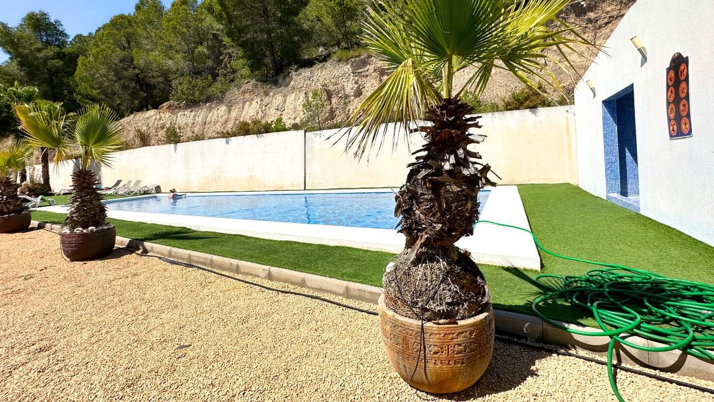 3 soveværelse Bungalow til salg i Calpe / Calp med swimmingpool garage - € 375.000 (Ref: 9022531)