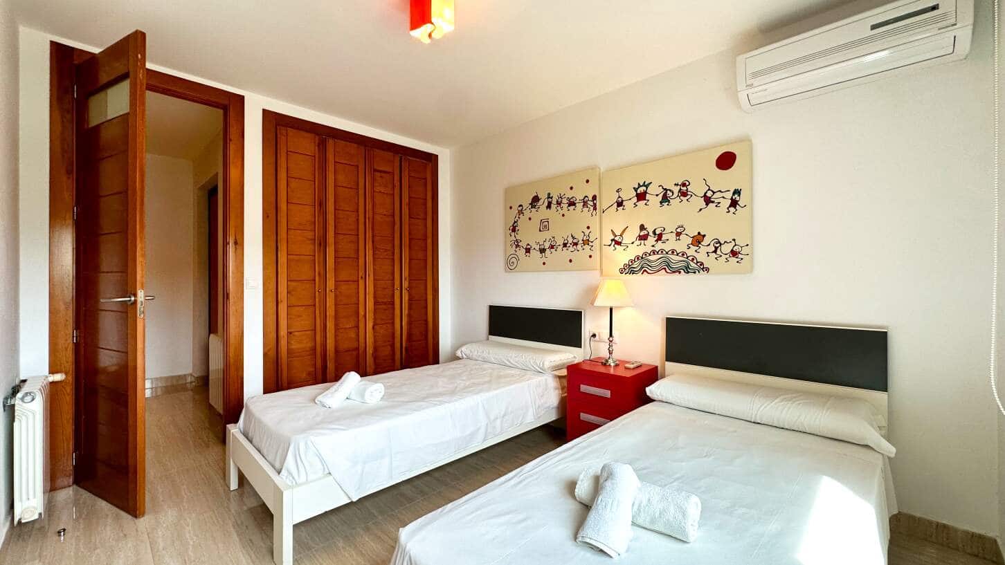 3 soveværelse Villa til salg i Benissa med swimmingpool garage - € 695.000 (Ref: 9026099)