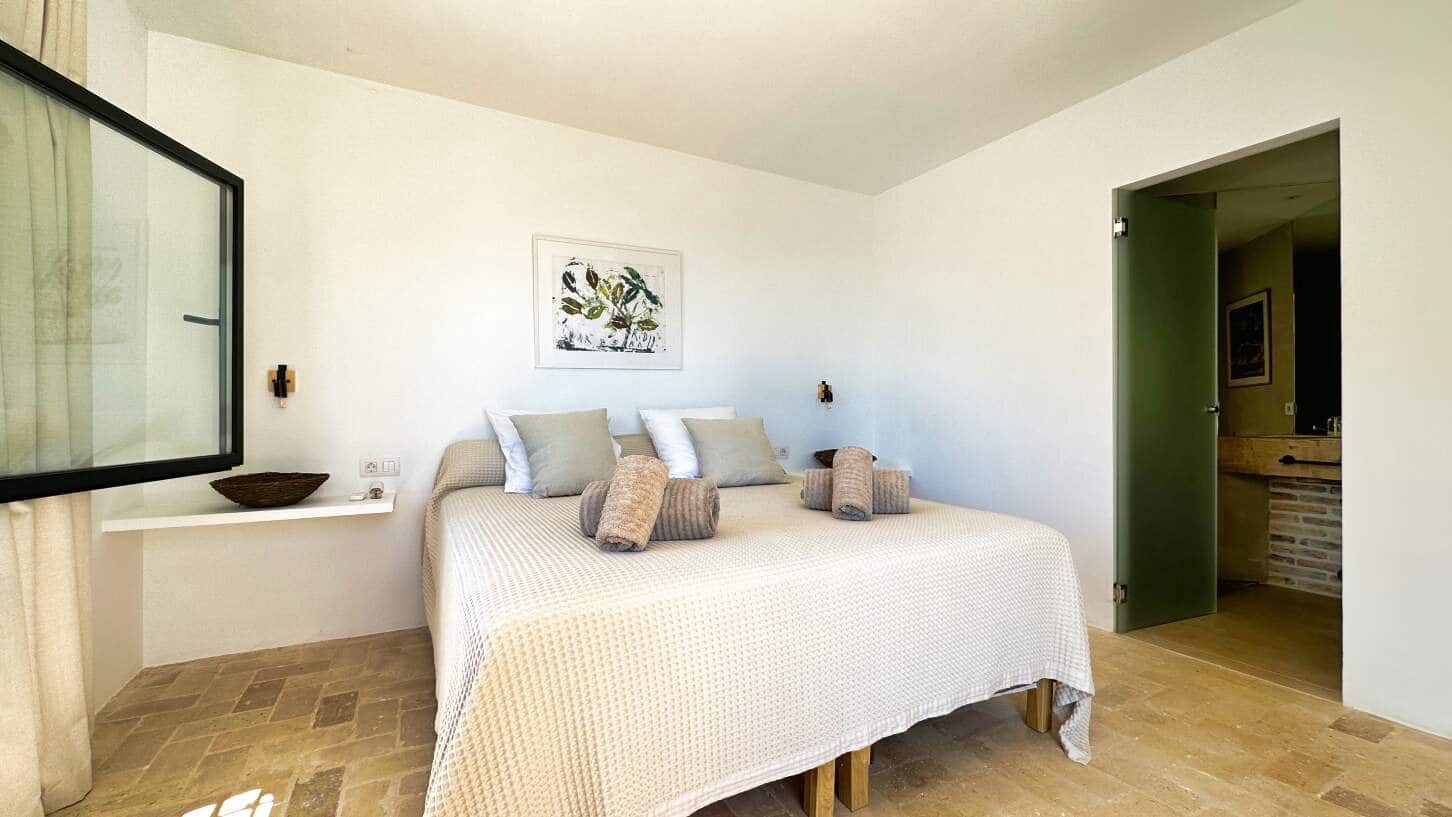 4 bedroom Villa for sale in Altea with pool garage - € 3,600,000 (Ref: 9028673)