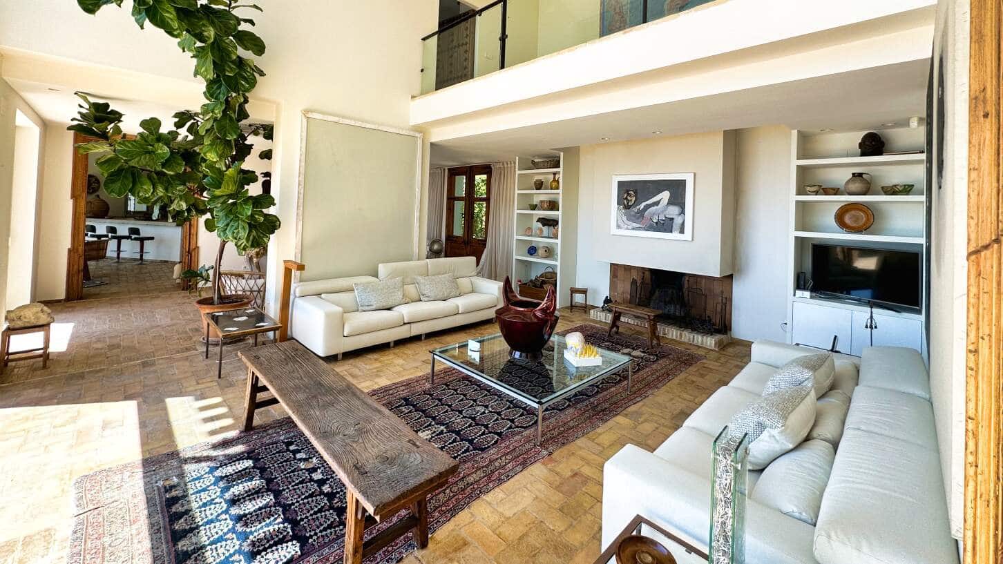 4 bedroom Villa for sale in Altea with pool garage - € 3,600,000 (Ref: 9028673)