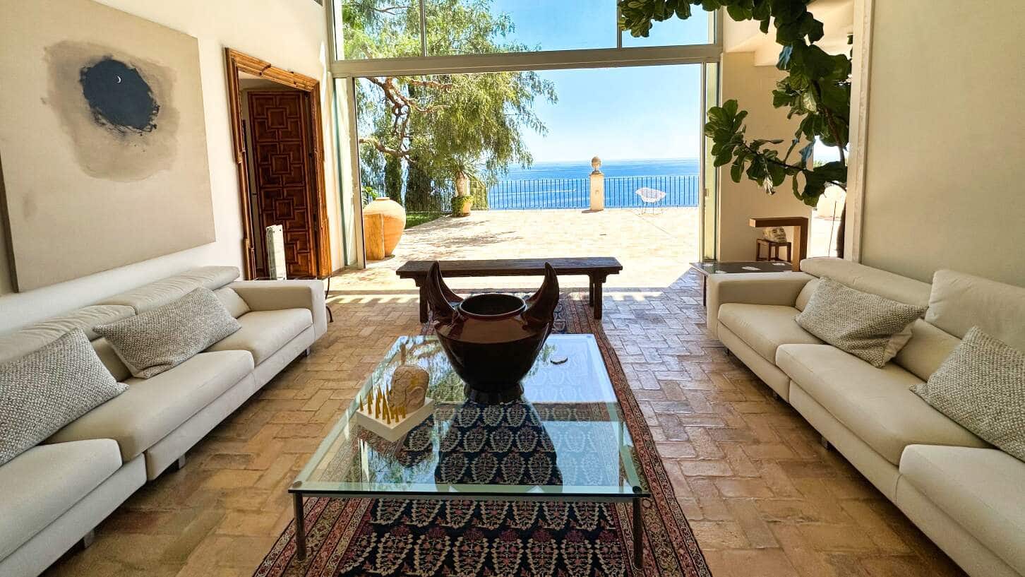 4 bedroom Villa for sale in Altea with pool garage - € 3,600,000 (Ref: 9028673)