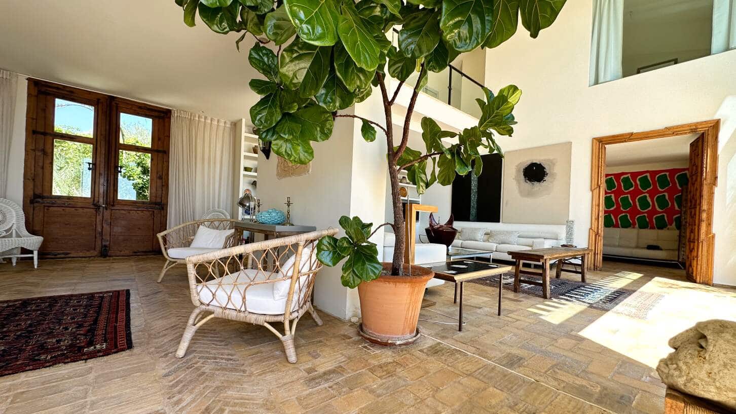 4 bedroom Villa for sale in Altea with pool garage - € 3,600,000 (Ref: 9028673)