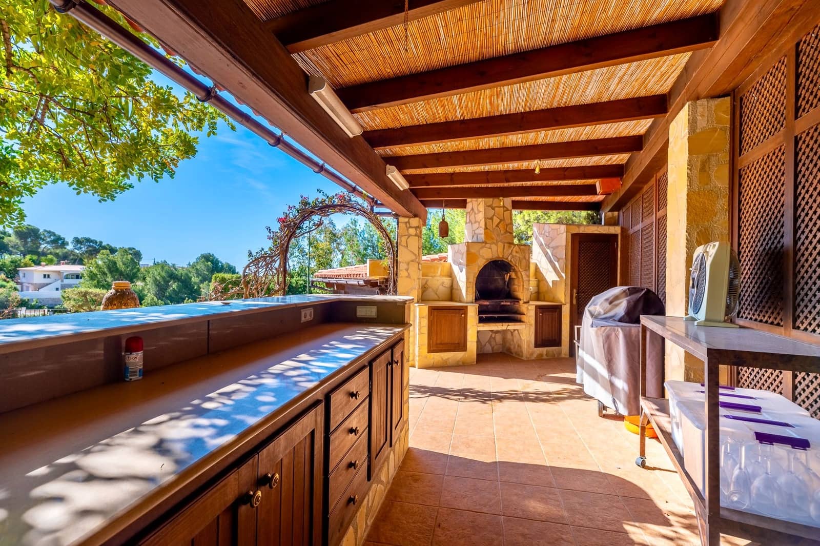 5 soveværelse Villa til salg i Altea med swimmingpool garage - € 1.375.000 (Ref: 9028677)