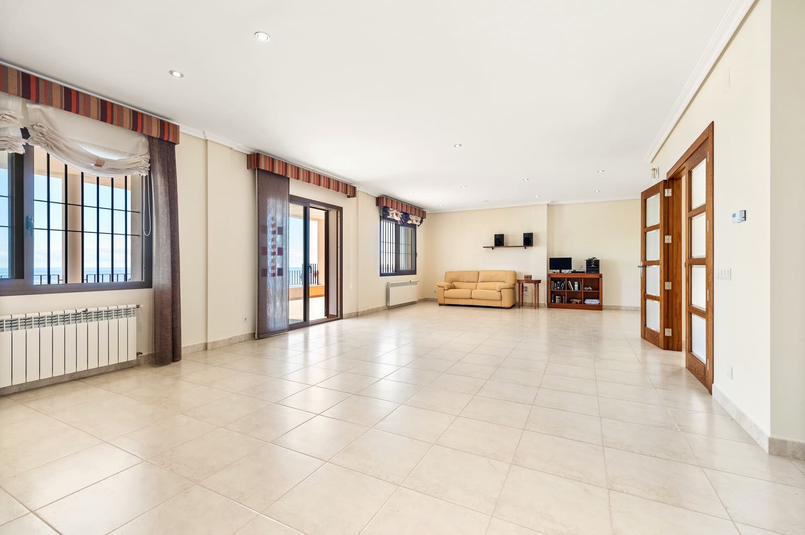 6 slaapkamer Villa te koop in Altea met zwembad garage - € 2.000.000 (Ref: 9028679)