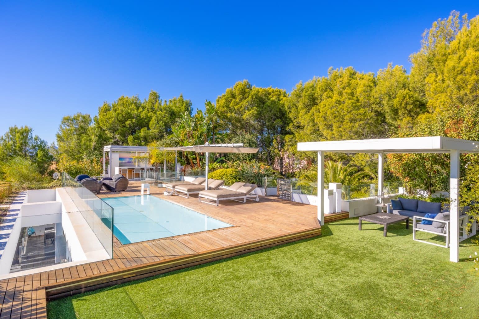 3 bedroom Villa for sale in Altea la Vella - € 2,800,000 (Ref: 9028681)