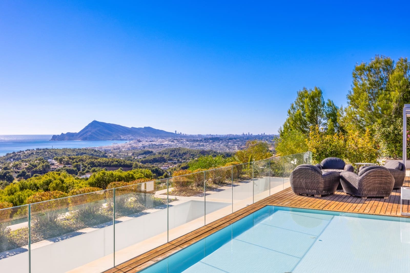 3 bedroom Villa for sale in Altea la Vella - € 2,800,000 (Ref: 9028681)
