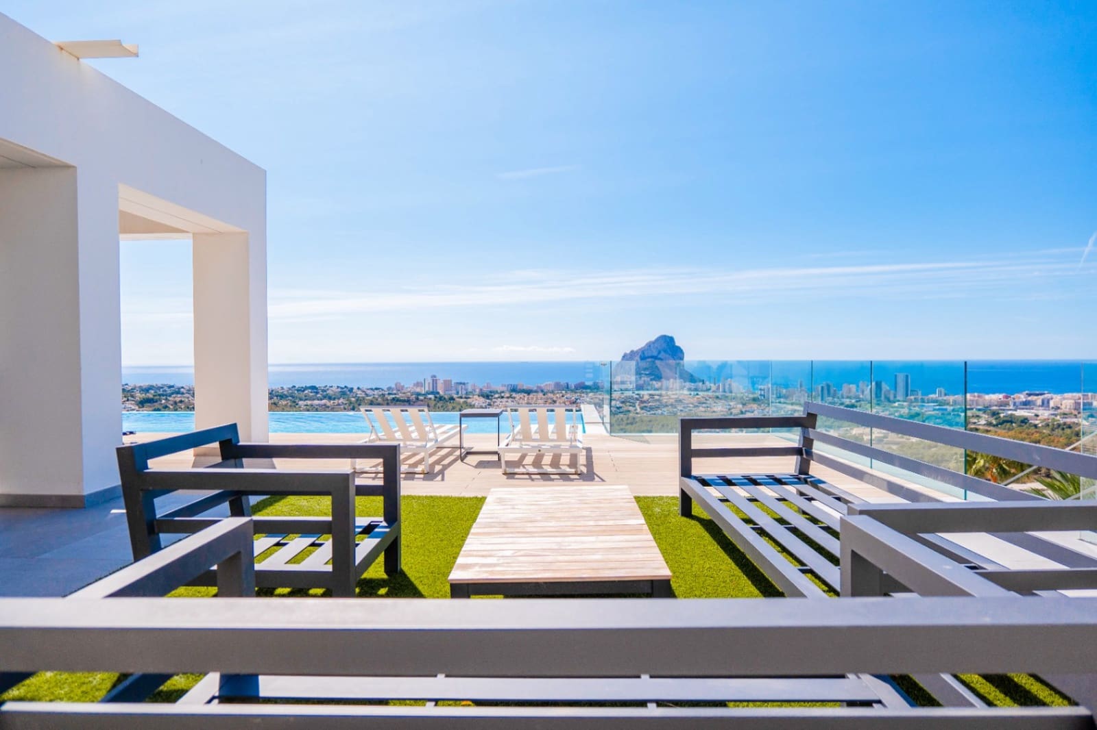 4 chambre Villa/Maison à vendre à Calpe / Calp avec piscine garage - 2 825 000 € (Ref: 9028685)