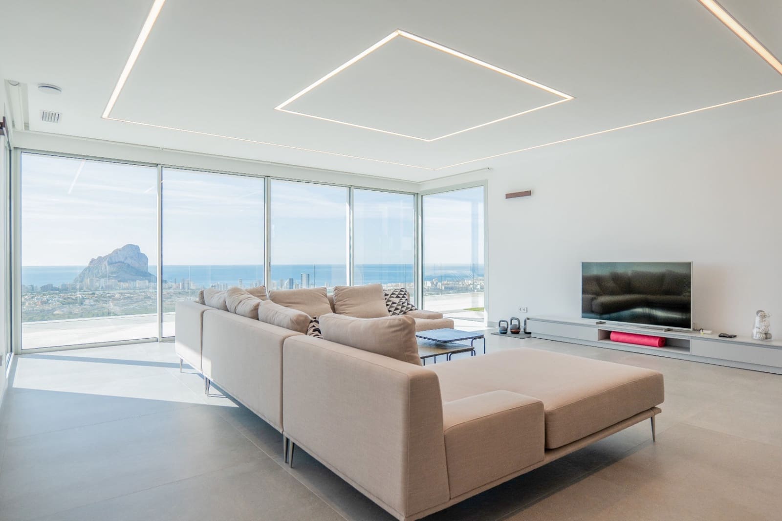 4 chambre Villa/Maison à vendre à Calpe / Calp avec piscine garage - 2 825 000 € (Ref: 9028685)