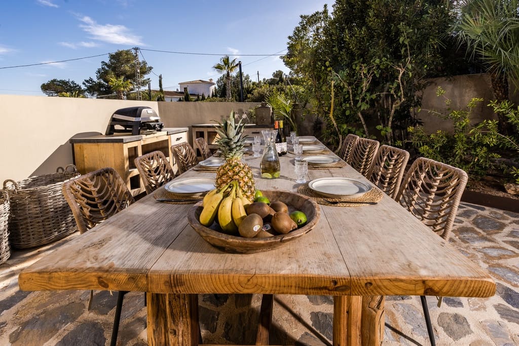 5 bedroom Villa for sale in Javea / Xabia with pool - € 1,950,000 (Ref: 9033805)