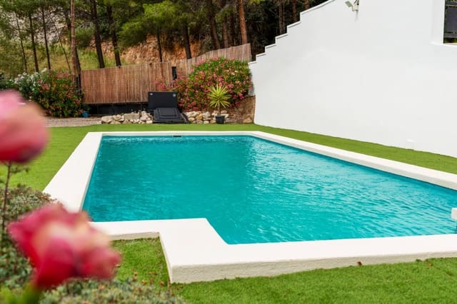 4 chambre Villa/Maison à vendre à Oltamar - Cucarres, Calpe / Calp avec piscine garage - 999 900 € (Ref: 9035721)