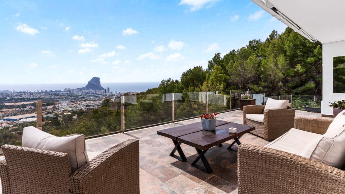 4 soveværelse Villa til salg i Calpe / Calp med swimmingpool garage - € 999.900 (Ref: 9035721)