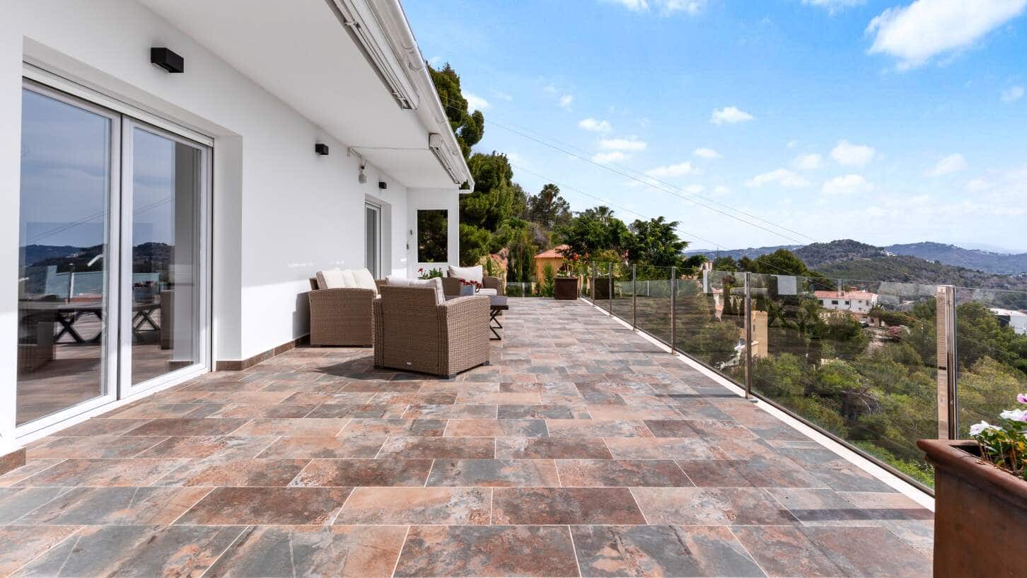 4 soveværelse Villa til salg i Calpe / Calp med swimmingpool garage - € 999.900 (Ref: 9035721)