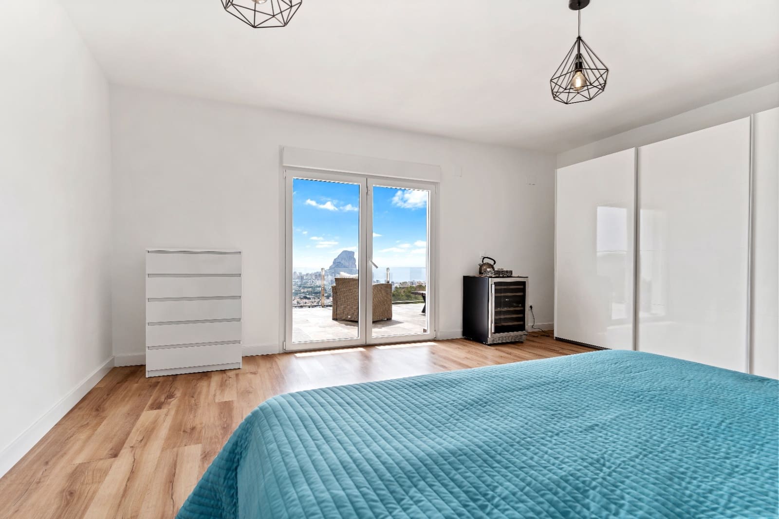 4 soveværelse Villa til salg i Calpe / Calp med swimmingpool garage - € 999.900 (Ref: 9035721)