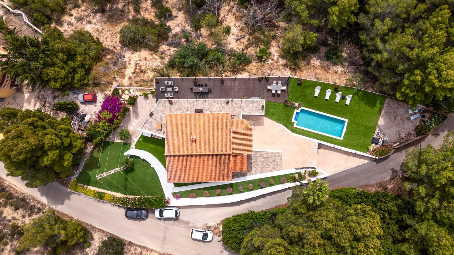 4 soveværelse Villa til salg i Calpe / Calp med swimmingpool garage - € 999.900 (Ref: 9035721)