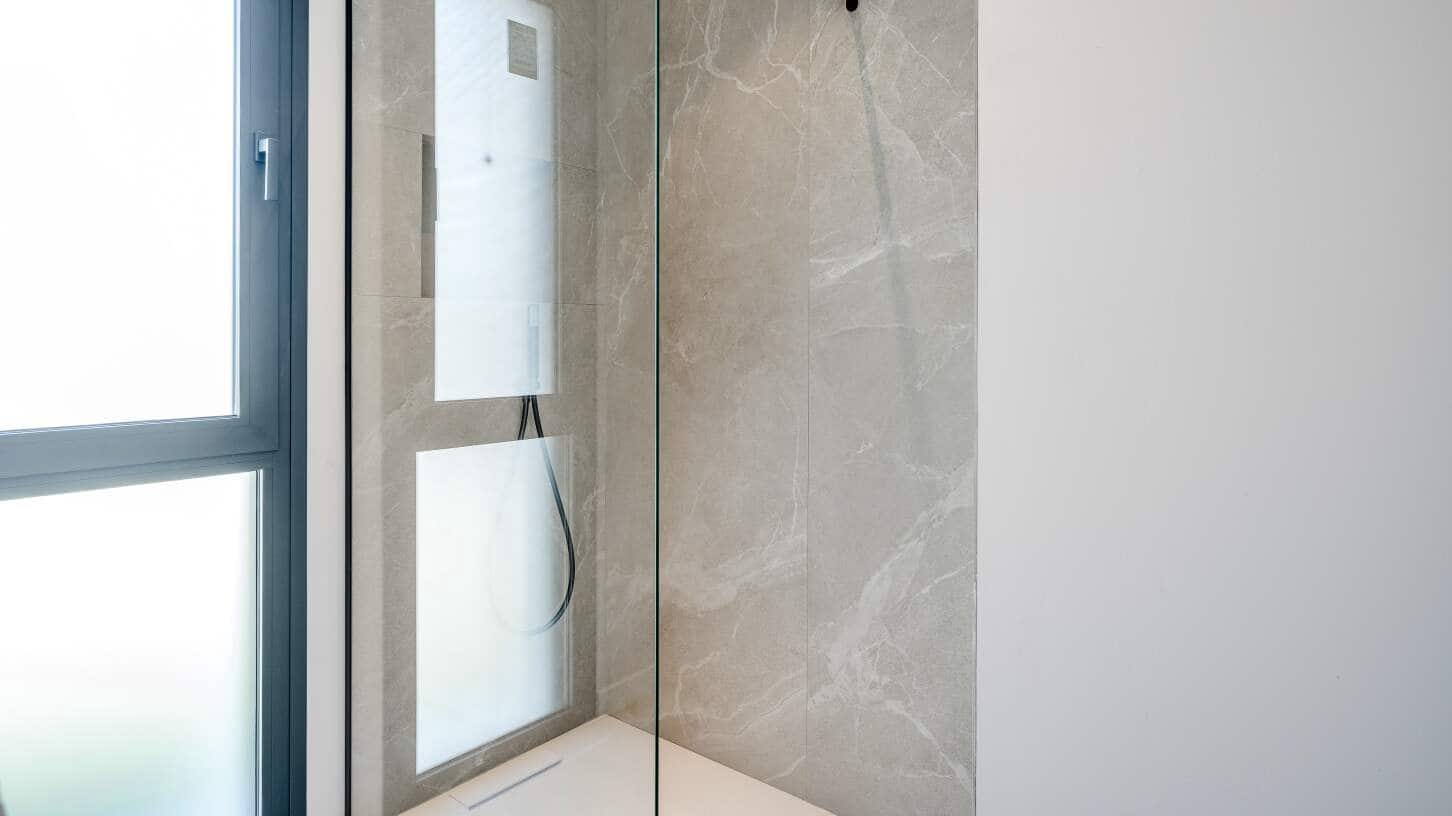 4 quarto Moradia para venda em Calpe / Calp com piscina garagem - 1 564 000 € (Ref: 9041627)