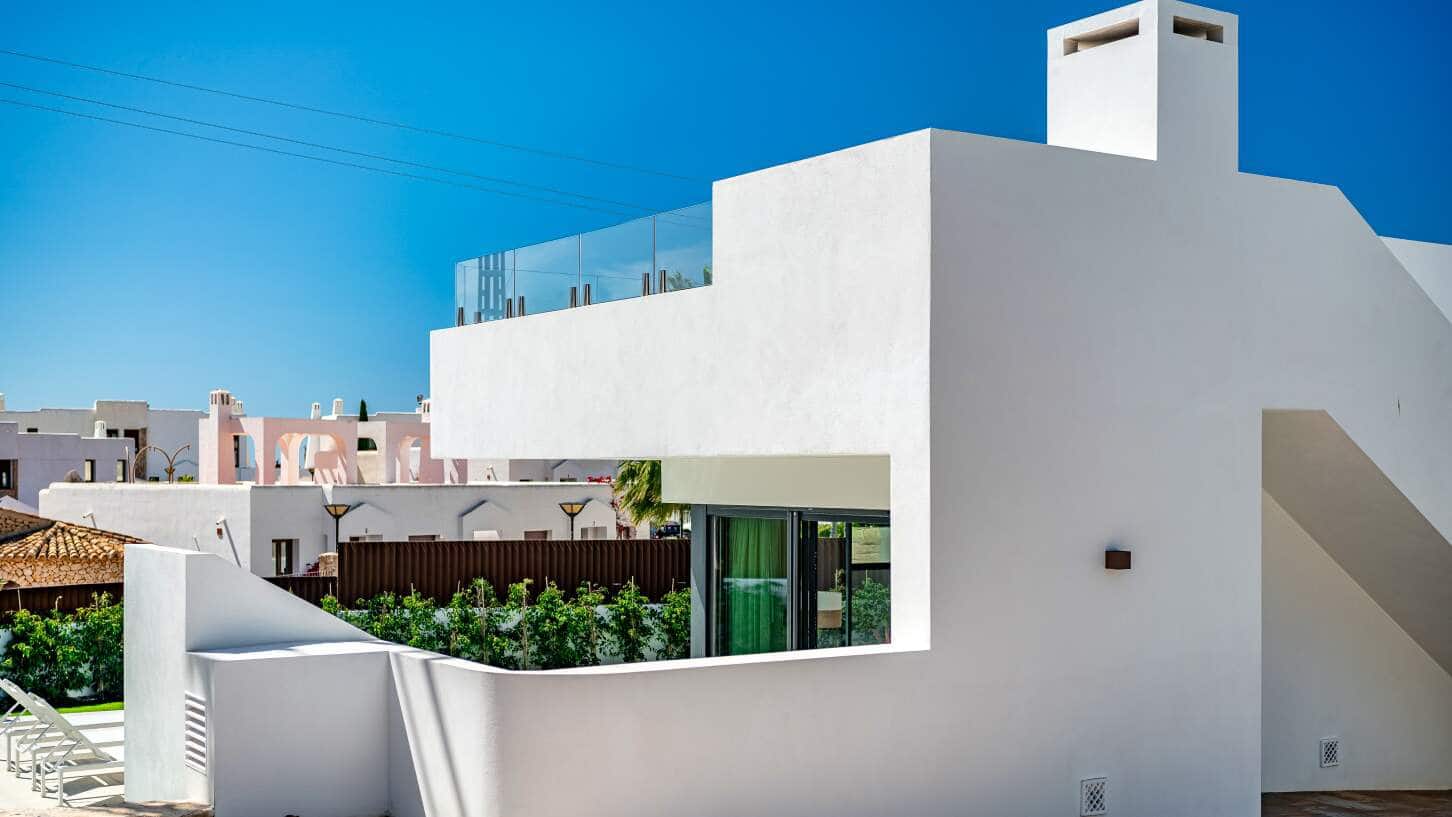 4 quarto Moradia para venda em Calpe / Calp com piscina garagem - 1 564 000 € (Ref: 9041627)