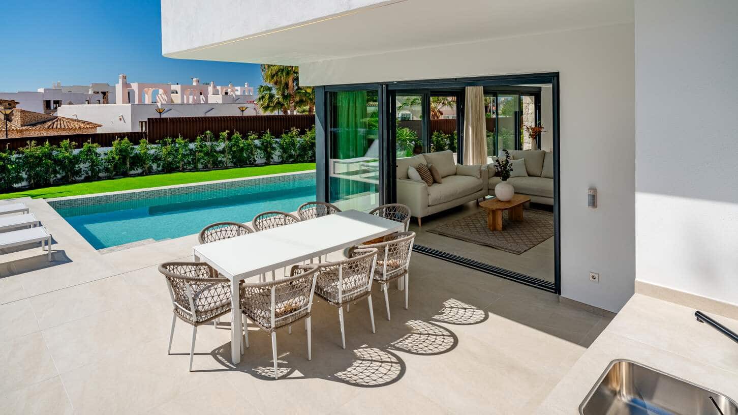 4 quarto Moradia para venda em Calpe / Calp com piscina garagem - 1 564 000 € (Ref: 9041627)