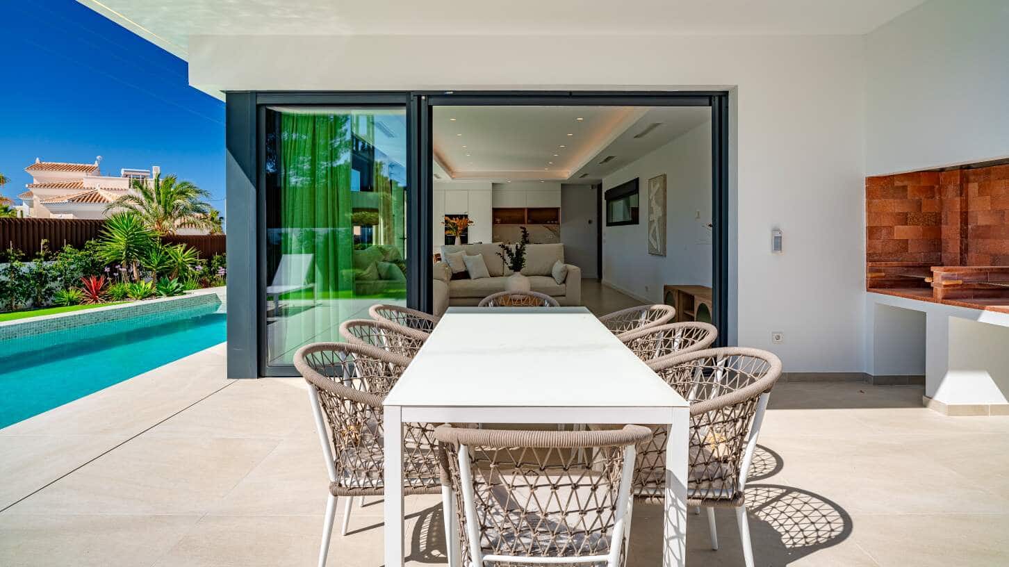 4 quarto Moradia para venda em Calpe / Calp com piscina garagem - 1 564 000 € (Ref: 9041627)