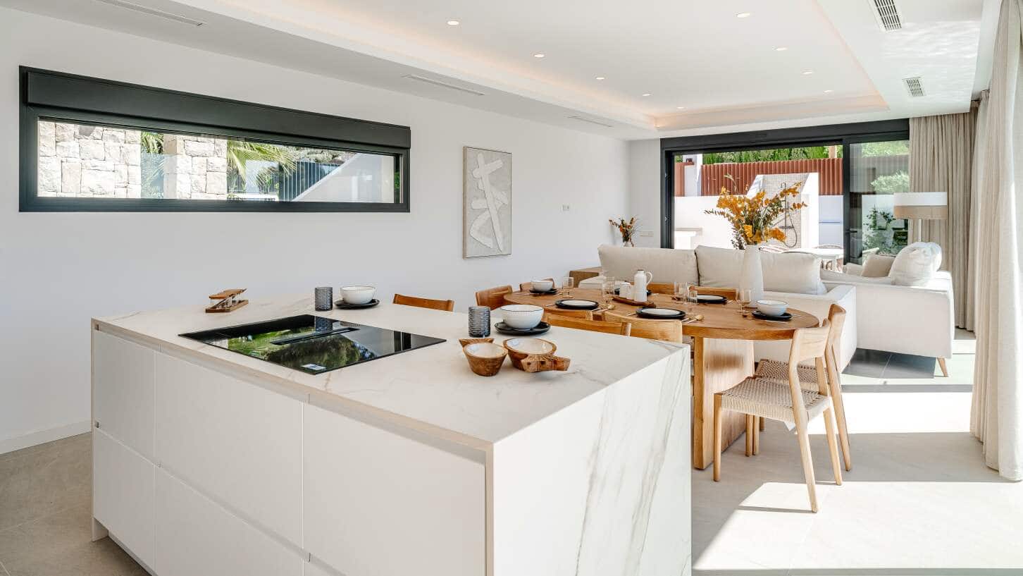 4 quarto Moradia para venda em Calpe / Calp com piscina garagem - 1 564 000 € (Ref: 9041627)