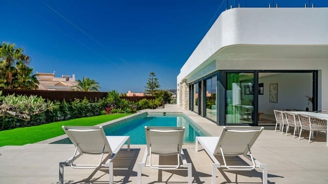 4 sypialnia Willa na sprzedaż w Calpe / Calp z basenem garażem - 1 564 000 € (Ref: 9041627)