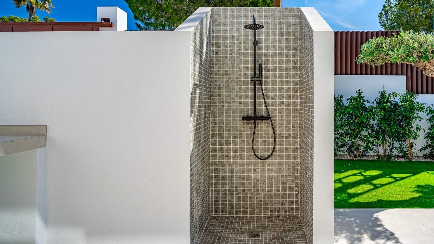 4 quarto Moradia para venda em Calpe / Calp com piscina garagem - 1 564 000 € (Ref: 9041627)