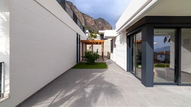 3 bedroom Villa for sale in Polop with pool garage - € 415,000 (Ref: 9064289)