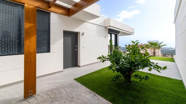 3 bedroom Villa for sale in Polop with pool garage - € 415,000 (Ref: 9064289)