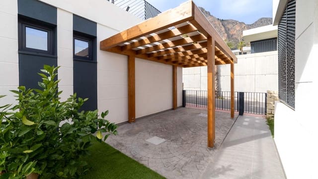 3 bedroom Villa for sale in Polop with pool garage - € 415,000 (Ref: 9064289)