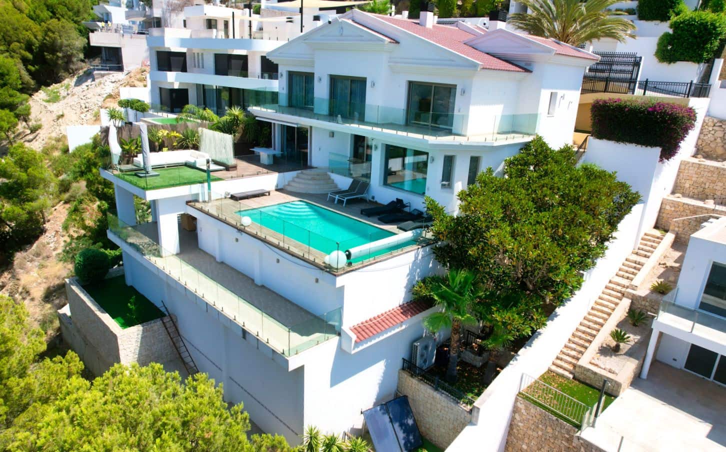 4 soveværelse Villa til salg i Altea med swimmingpool garage - € 1.995.000 (Ref: 9105849)