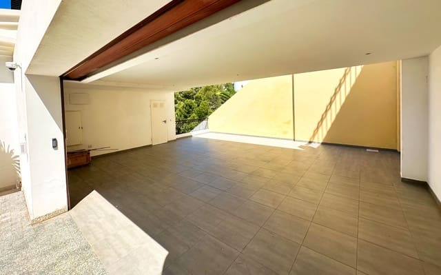 4 sypialnia Willa na sprzedaż w Altea z basenem garażem - 1 995 000 € (Ref: 9105849)