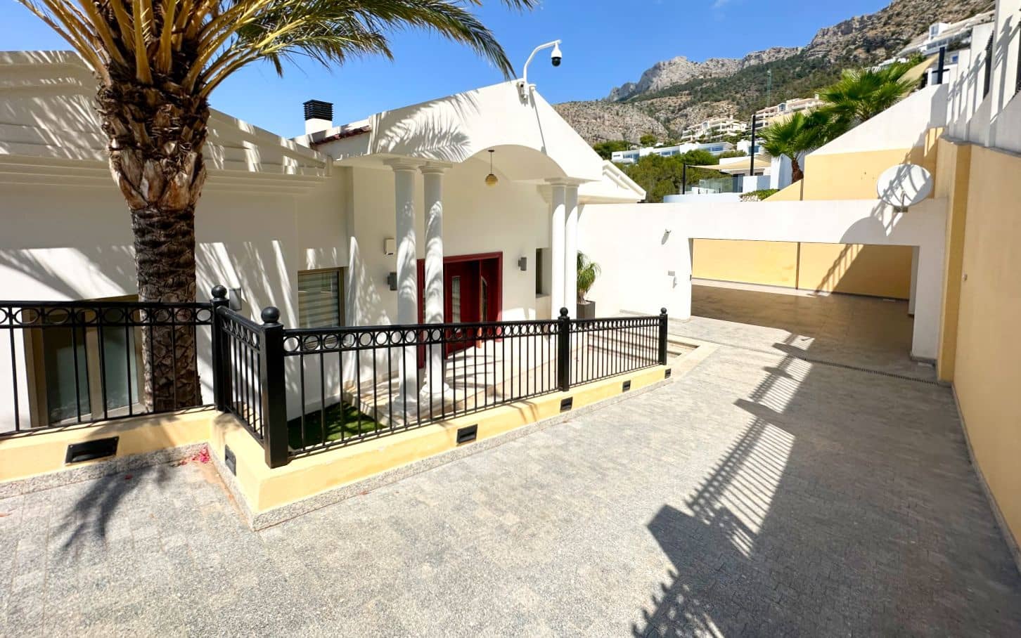 4 soveværelse Villa til salg i Altea med swimmingpool garage - € 1.995.000 (Ref: 9105849)