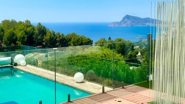 4 Zimmer Villa zu verkaufen in Altea mit Pool Garage - 2.450.000 € (Ref: 9105849)