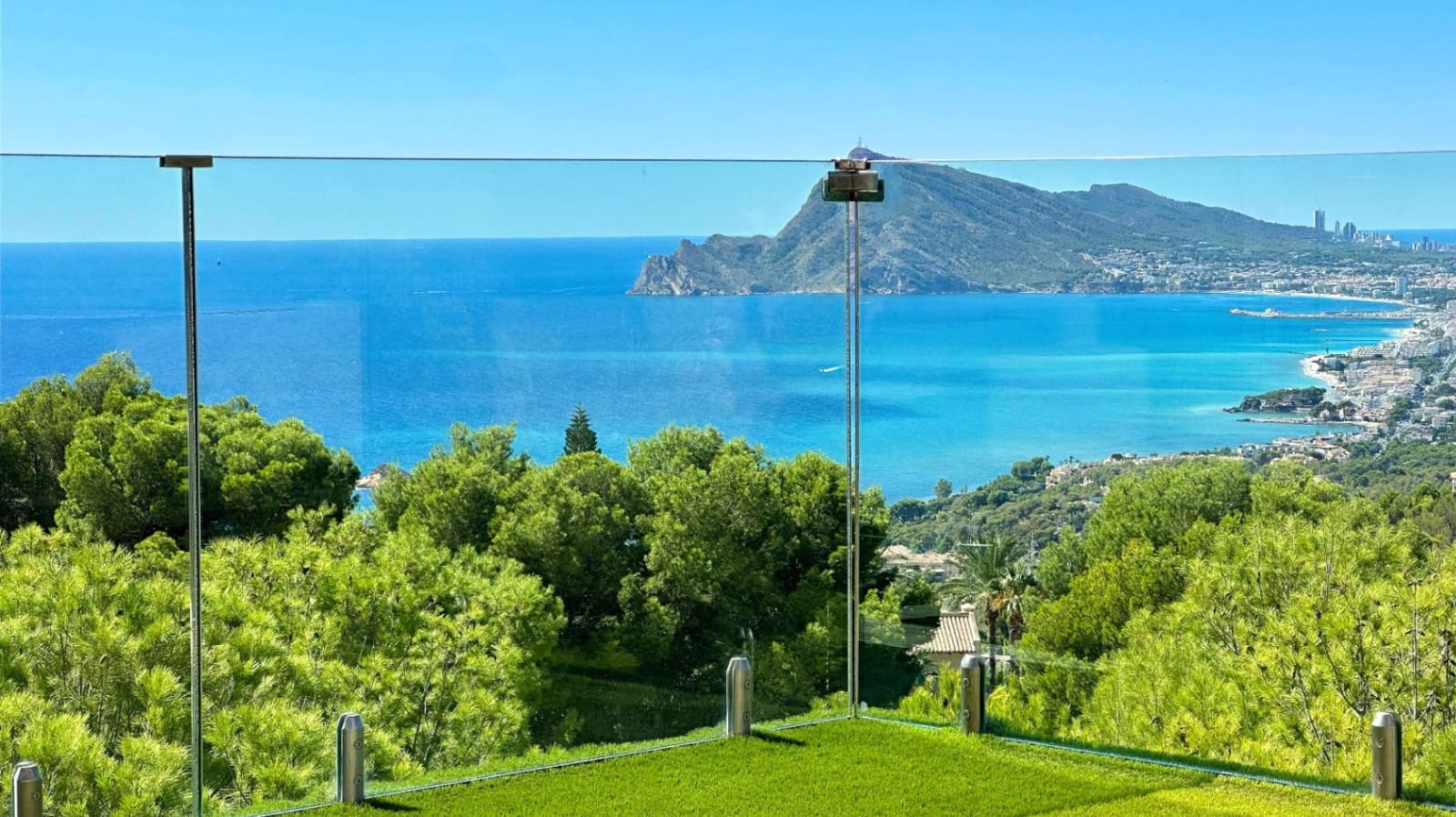 4 soveværelse Villa til salg i Altea med swimmingpool garage - € 1.995.000 (Ref: 9105849)