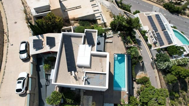 5 Zimmer Villa zu verkaufen in Altea mit Pool Garage - 1.595.000 € (Ref: 9111485)