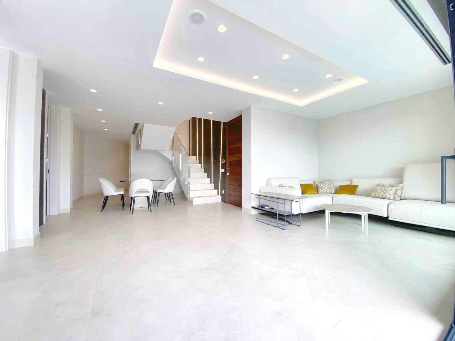 4 soveværelse Lejlighed til salg i Benidorm med swimmingpool garage - € 1.650.000 (Ref: 9115571)