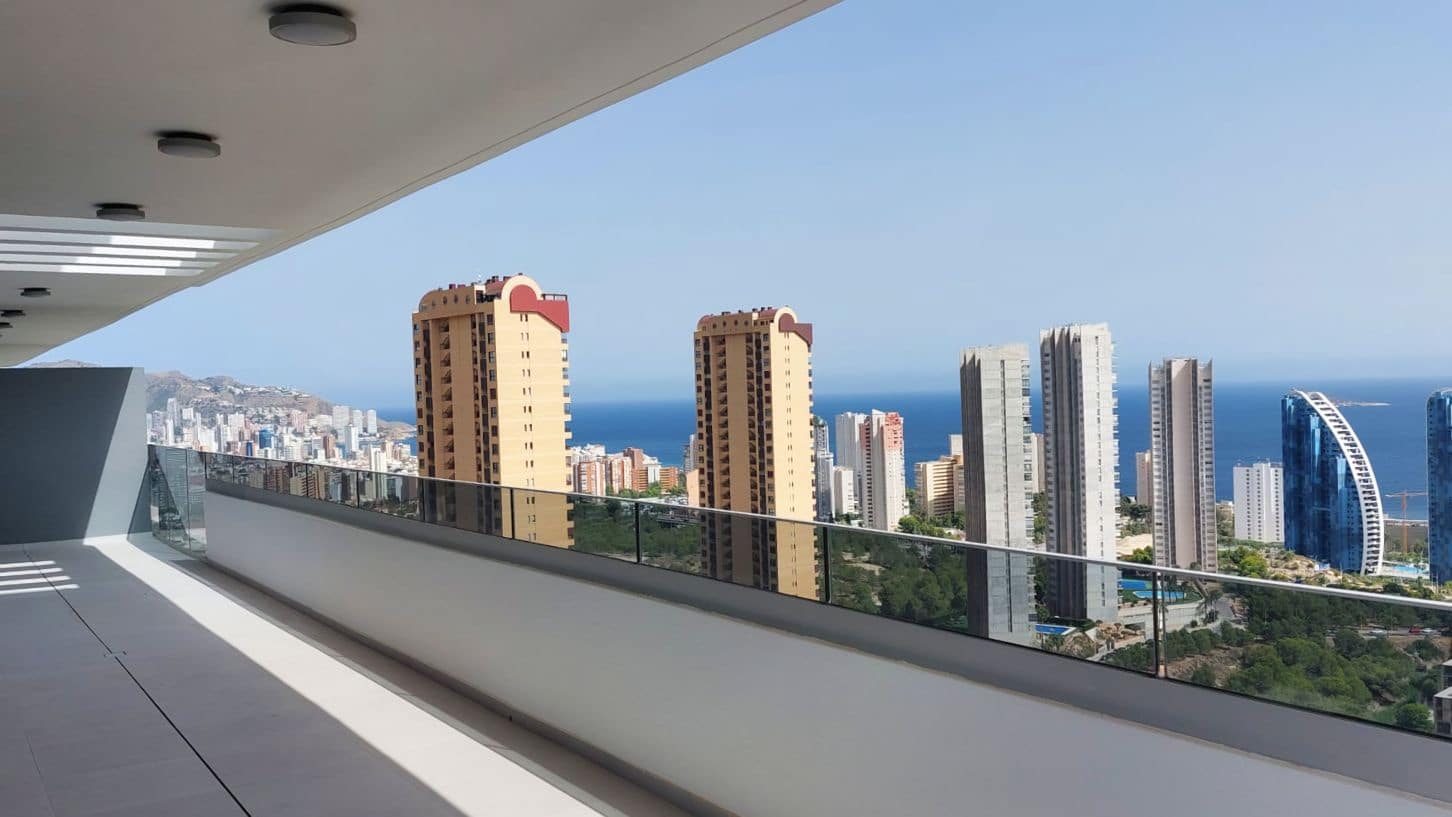 3 quarto Penthouse para venda em Benidorm com piscina garagem - 830 100 € (Ref: 9121440)