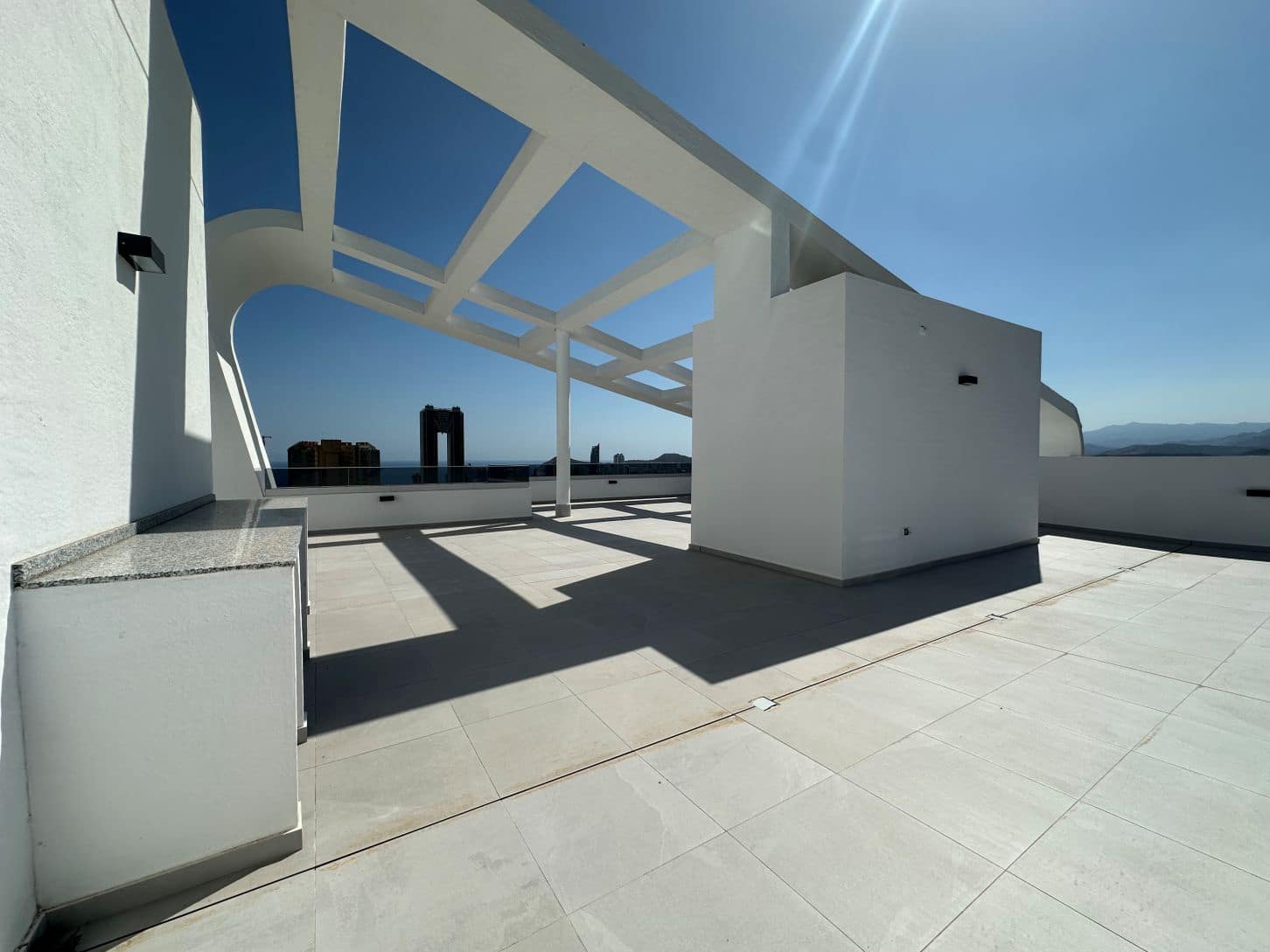 3 quarto Penthouse para venda em Benidorm com piscina garagem - 830 100 € (Ref: 9121440)