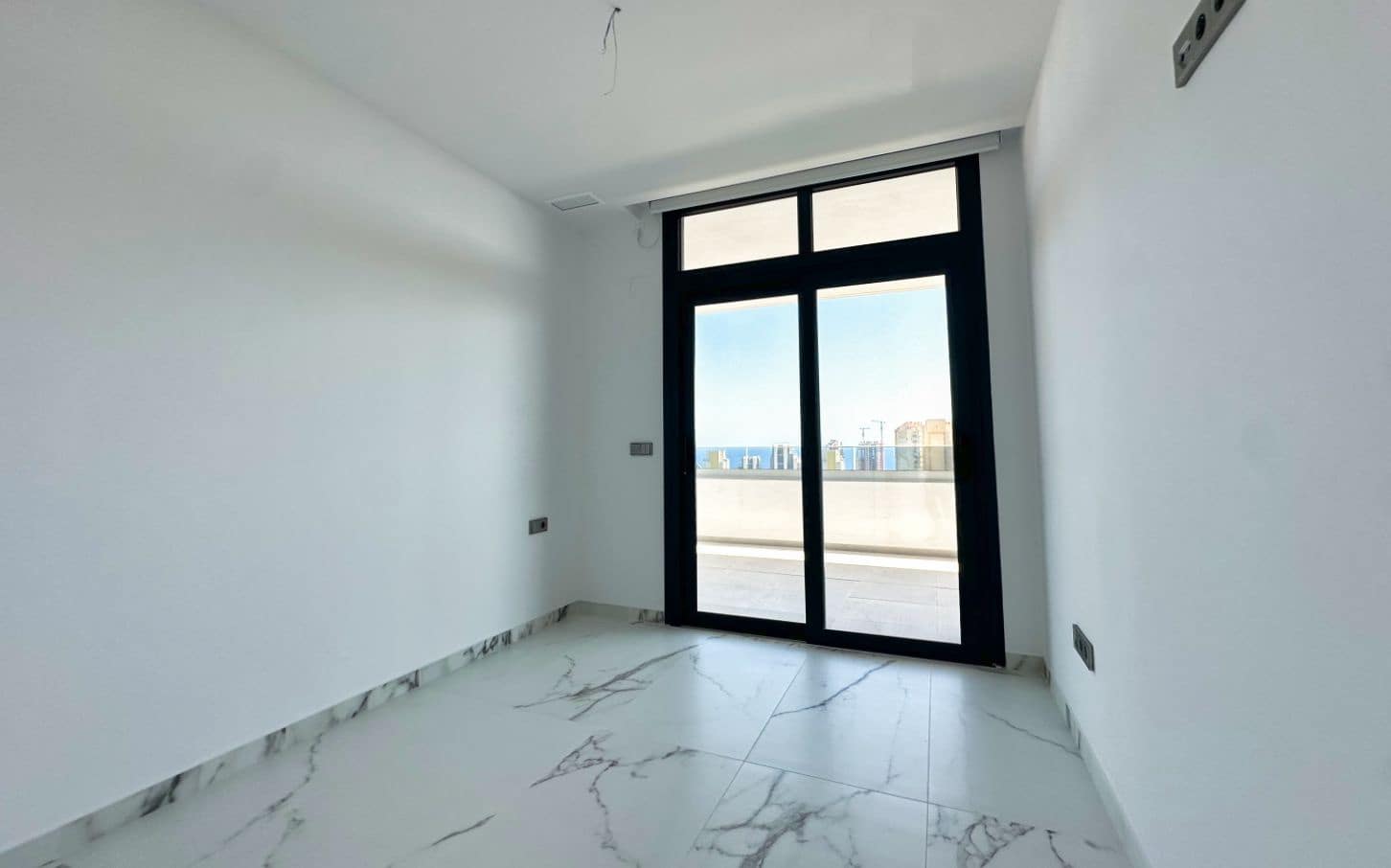 3 quarto Penthouse para venda em Benidorm com piscina garagem - 830 100 € (Ref: 9121440)