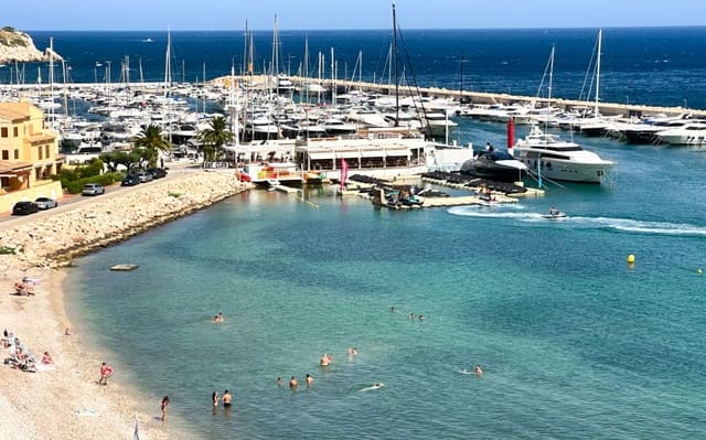 2 quarto Apartamento para venda em Altea com piscina garagem - 380 000 € (Ref: 9123970)