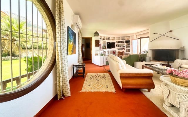 7 bedroom Villa for sale in Altea with pool garage - € 1,950,000 (Ref: 9129287)