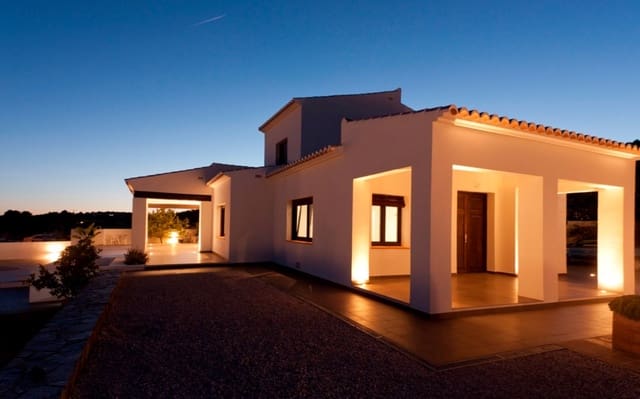4 bedroom Villa for sale in Teulada Pueblo, Teulada-Moraira with pool garage - € 1,440,000 (Ref: 9131501)