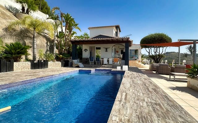 3 bedroom Villa for sale in Cometa - Carrió, Calpe / Calp with garage - € 1,200,000 (Ref: 9150975)