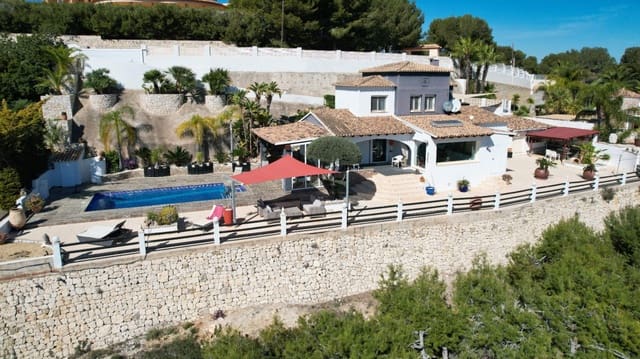 3 Zimmer Villa zu verkaufen in Calpe / Calp mit Pool - 1.050.000 € (Ref: 9150975)