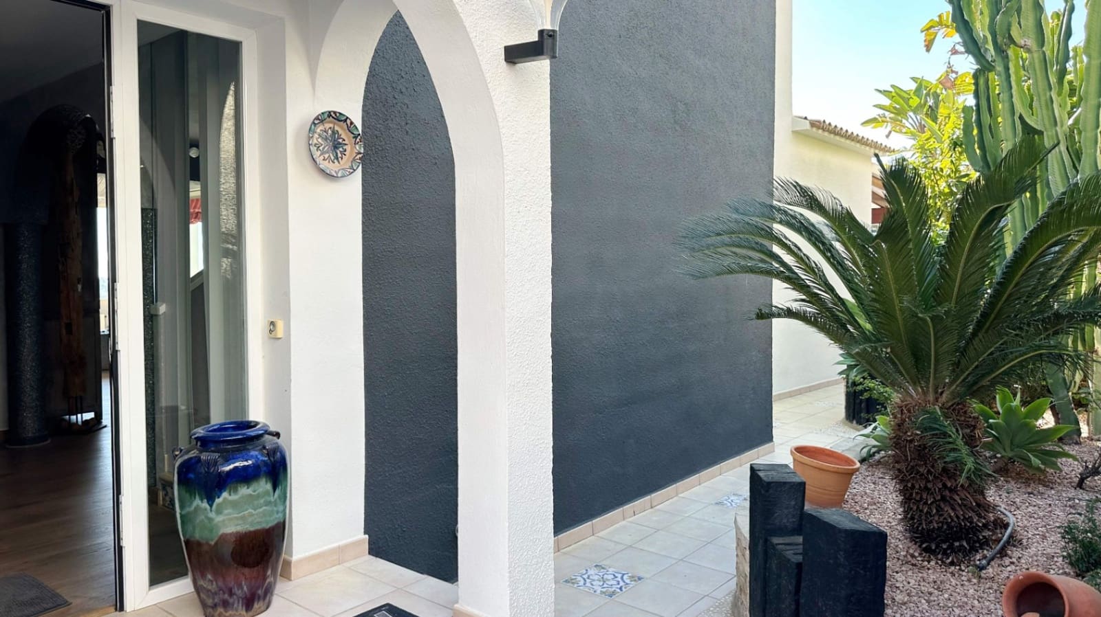 3 bedroom Villa for sale in Calpe / Calp with pool - € 1,050,000 (Ref: 9150975)