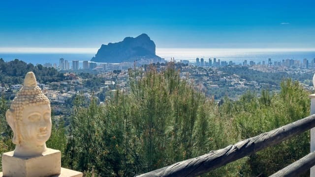 3 Zimmer Villa zu verkaufen in Calpe / Calp mit Pool - 1.050.000 € (Ref: 9150975)