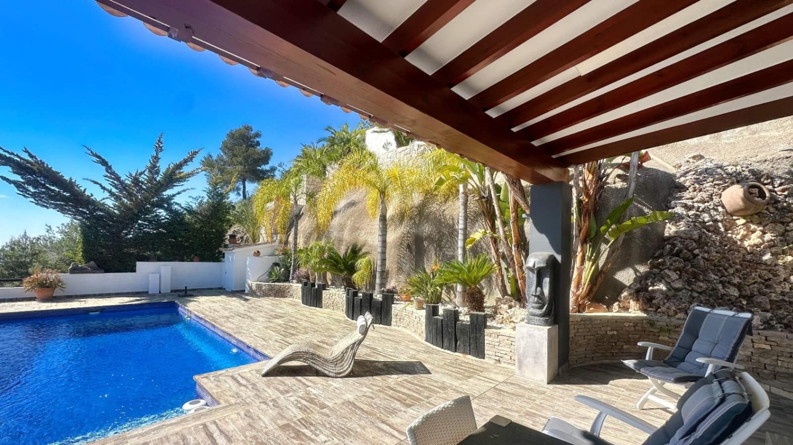 3 bedroom Villa for sale in Calpe / Calp with pool - € 1,050,000 (Ref: 9150975)