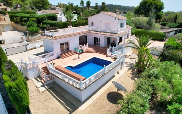 4 bedroom Villa for sale in Cometa - Carrió, Calpe / Calp with pool garage - € 995,000 (Ref: 9180084)